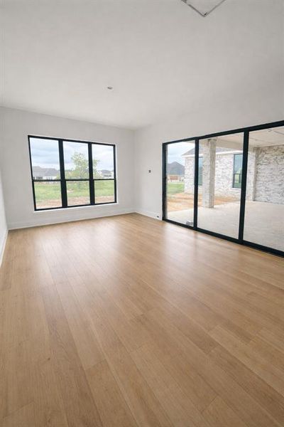 Spacious, unfurnished interior of a new home in , Northlake (Image 14).