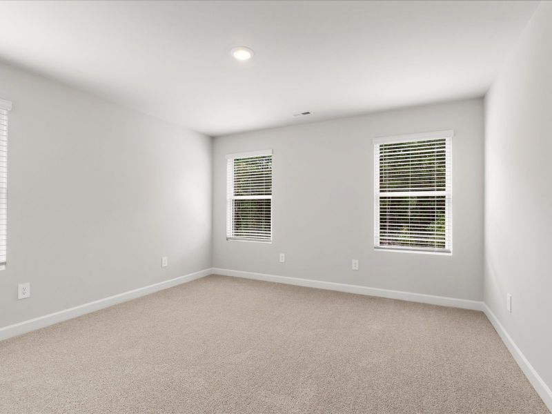 Spacious, unfurnished interior of a new home in Avalon Townes, Lyman (Image 13).