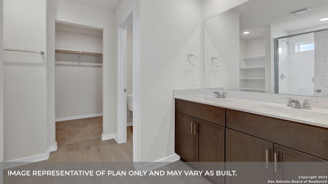 Furnished interior view inside a new home in Sonoma Oaks, Fredericksburg (Image 5).