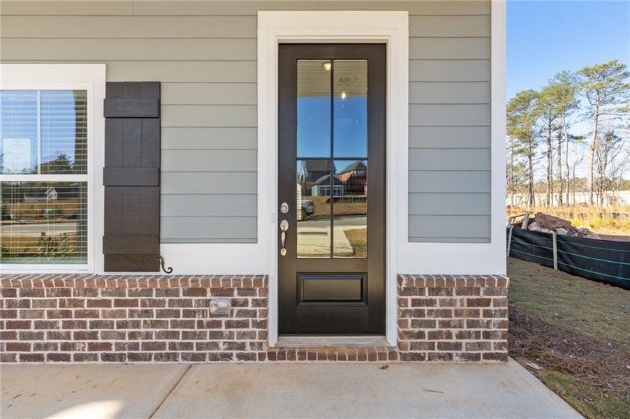 Exterior details and patio area of a home in , Athens (Image 23).