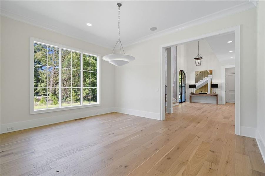 Spacious, unfurnished interior of a new home in Crossroads, Alpharetta (Image 56).