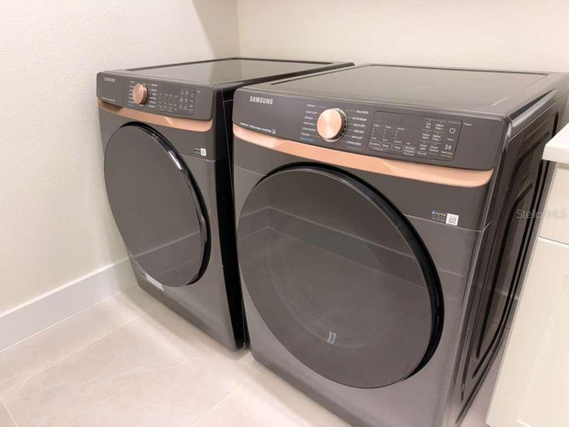 Close-up of interior finishes inside a home in , Port Charlotte (Image 25). Close-up of interior finishes inside a home in , Port Charlotte (Image 25).