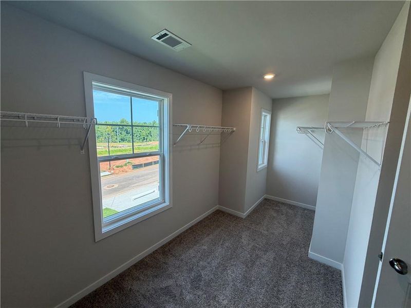 Spacious, unfurnished interior of a new home in Mallard’s Landing, Jefferson (Image 37).
