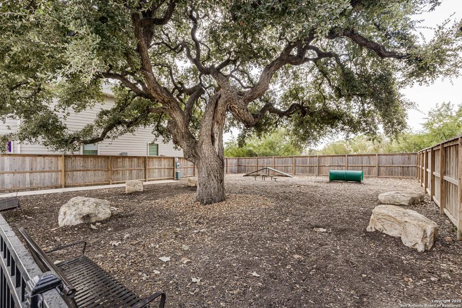 Image 43 of a home in . Image 43 of a home in .