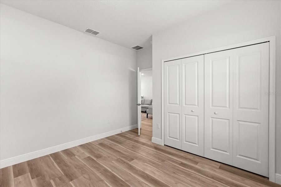 Spacious, unfurnished interior of a new home in , Ocala (Image 31).