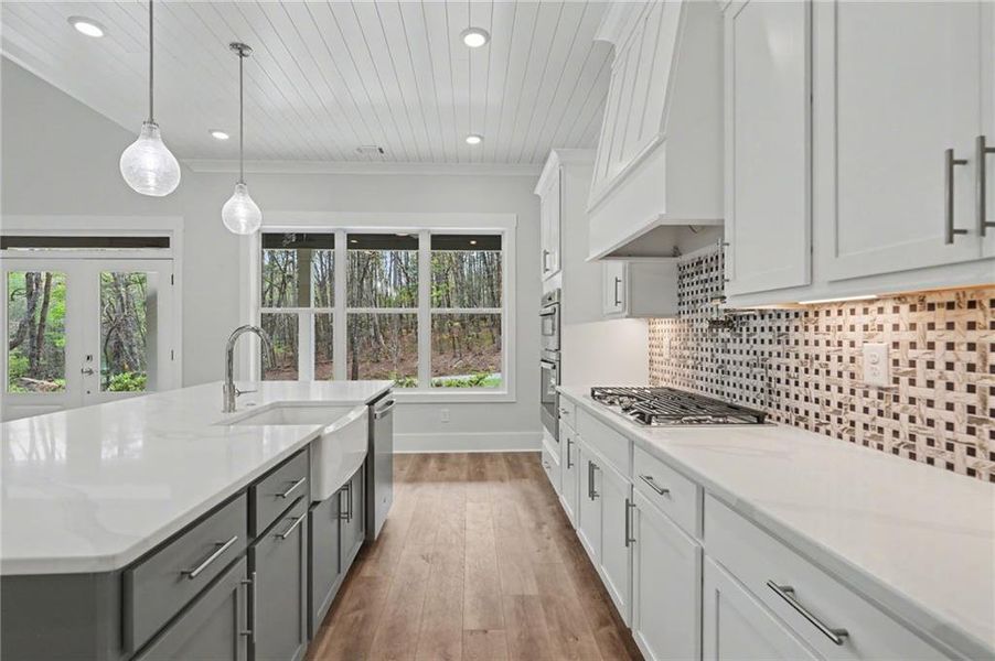Furnished interior view inside a new home in , Clarkesville (Image 14).