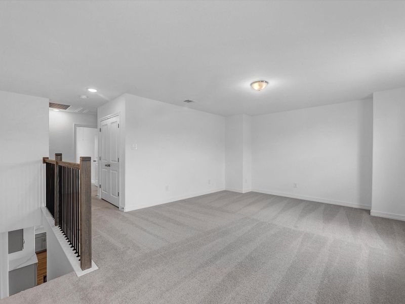 Spacious, unfurnished interior of a new home in Dellrose, Hockley (Image 20).