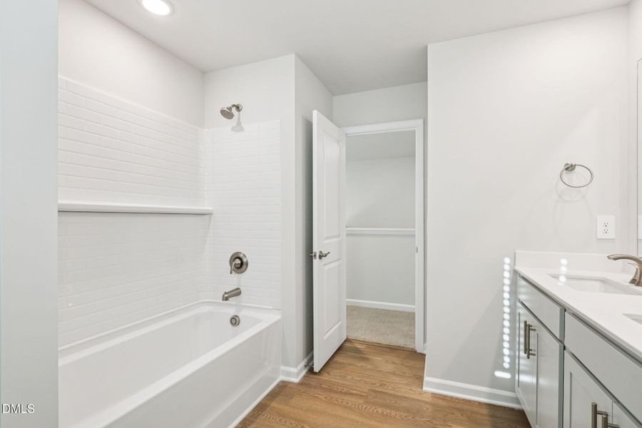 22 - Secondary Bath