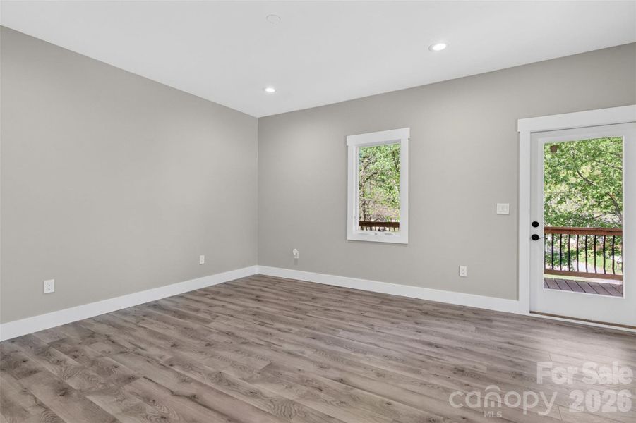 Spacious, unfurnished interior of a new home in , Asheville (Image 21).