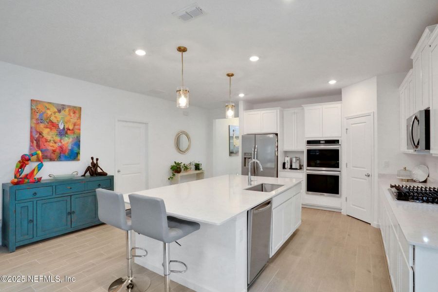 Furnished interior view inside a new home in , Yulee (Image 34).