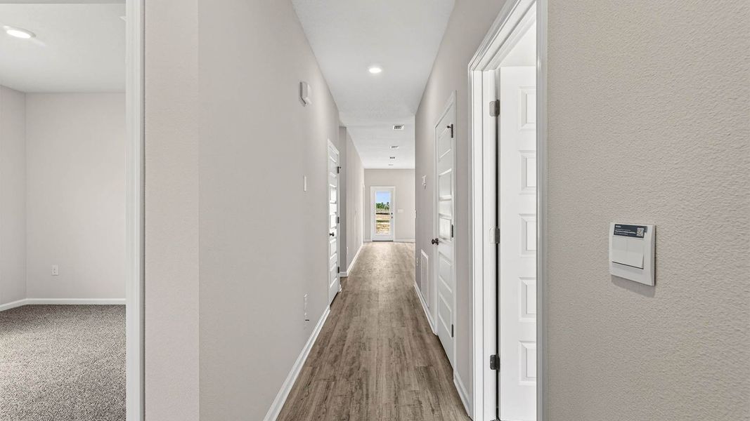 Spacious, unfurnished interior of a new home in Liberty, Panama City (Image 13).