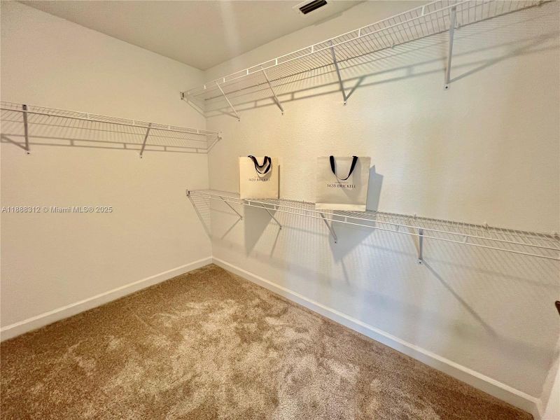 Spacious, unfurnished interior of a new home in , Lake Worth (Image 29). Spacious, unfurnished interior of a new home in , Lake Worth (Image 29).