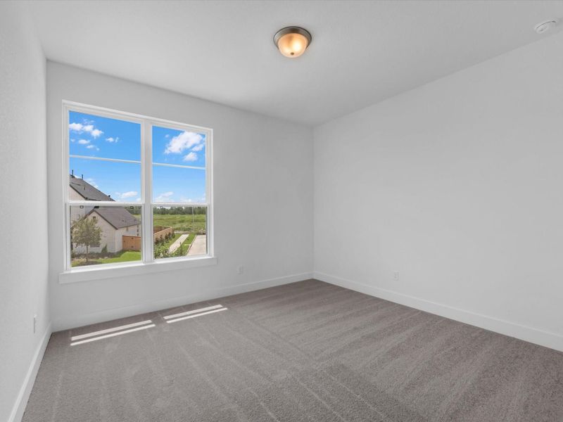 Spacious, unfurnished interior of a new home in Sienna 60’, Missouri City (Image 26).