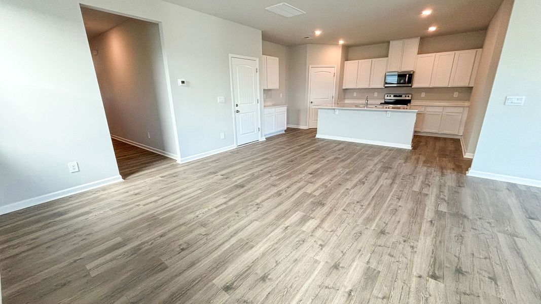 Spacious, unfurnished interior of a new home in River Landing, Murfreesboro (Image 10). Spacious, unfurnished interior of a new home in River Landing, Murfreesboro (Image 10).