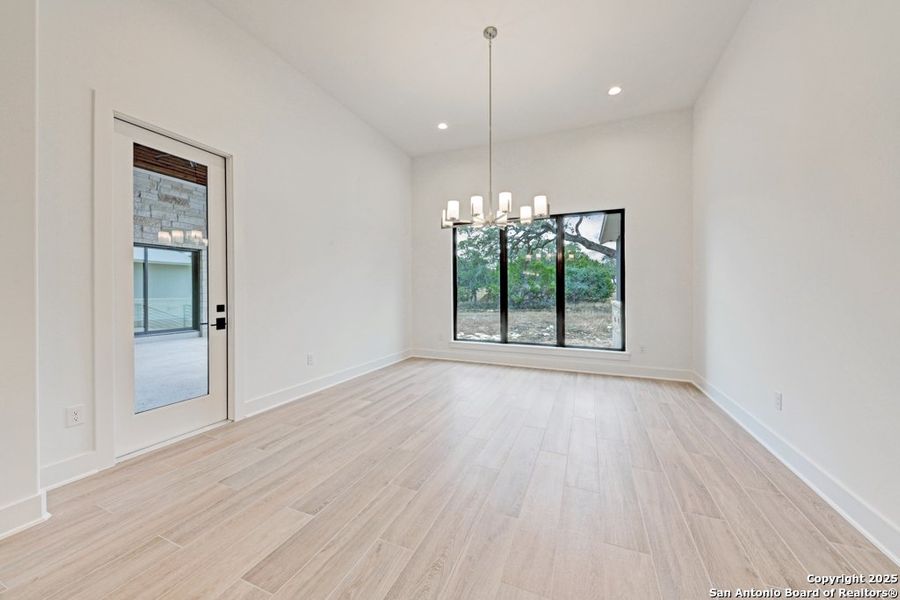 Spacious, unfurnished interior of a new home in , Boerne (Image 22).