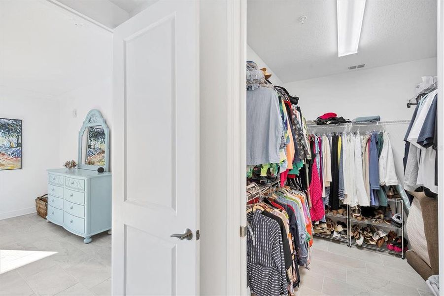 Furnished interior view inside a new home in , Bradenton (Image 28).