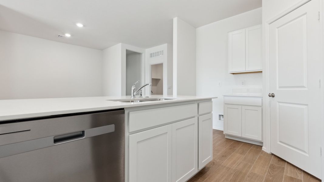 Furnished interior view inside a new home in Rio Rancho Estates, Wittmann (Image 7).