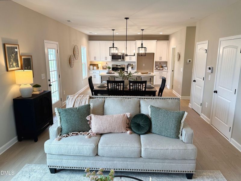 Staged_photos_20250907_164226DIT Staged_photos_20250907_164226DIT