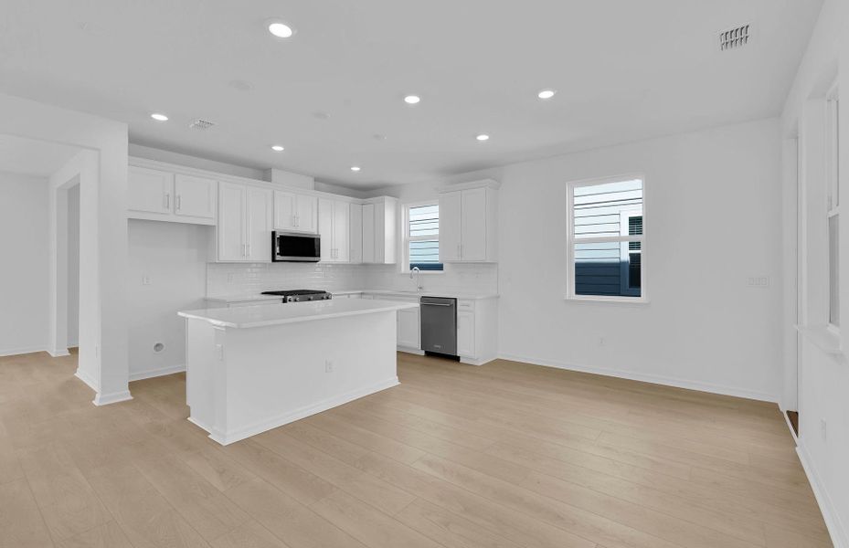 Capri | Dining/ Kitchen