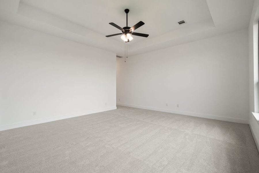 Representative unfurnished interior of a home built from the Alamo by HistoryMaker Homes in Hunters Crossing 60s, Sealy (Image 32). Representative unfurnished interior of a home built from the Alamo by HistoryMaker Homes in Hunters Crossing 60s, Sealy (Image 32).