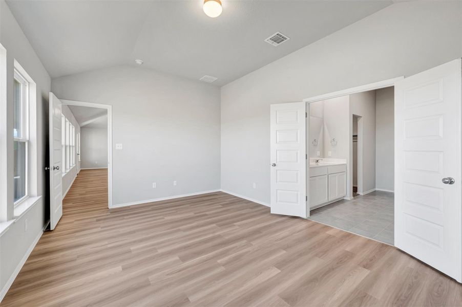 Spacious, unfurnished interior of a new home in Carillon, Manor (Image 19).