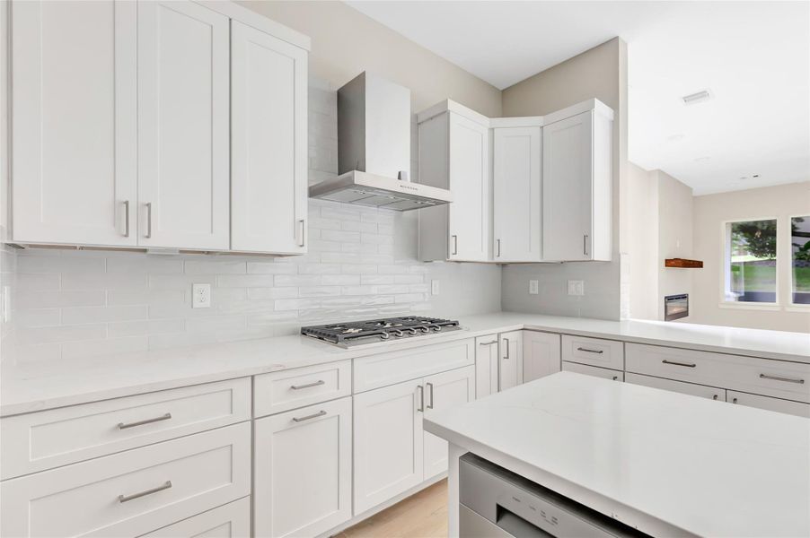 Furnished interior view inside a new home in , Conroe (Image 8).