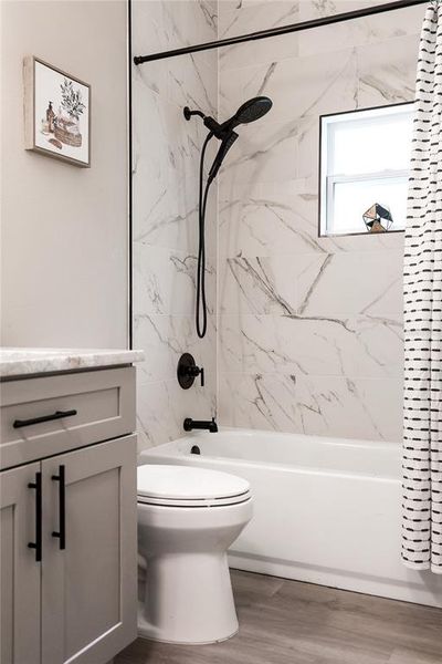 Furnished interior view inside a new home in , Ormond Beach (Image 31).