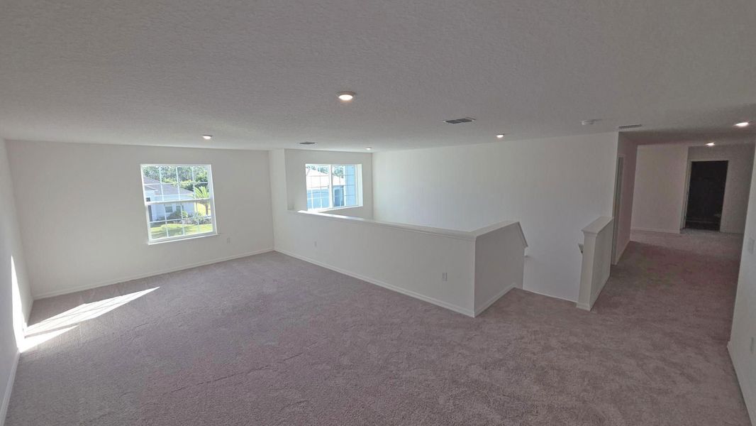 Spacious, unfurnished interior of a new home in Island Forest Preserve, Merritt Island (Image 12).