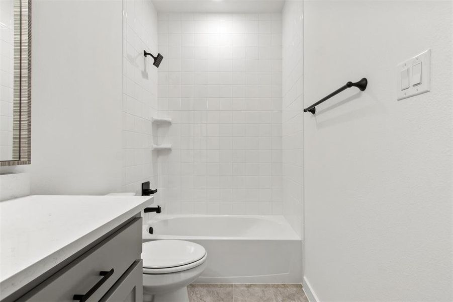 028-2833ConcordDrive-Wylie-TX-75098-Bathroom3.jpg-SMALL