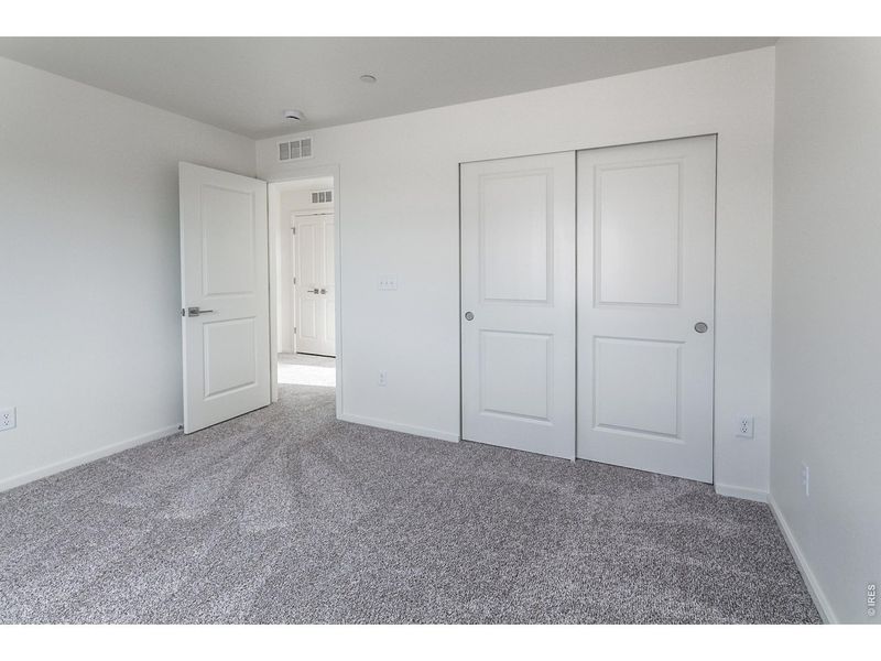 Spacious, unfurnished interior of a new home in , Timnath (Image 18).