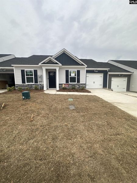 Image 11 of a home in Piney Woods Bluff.