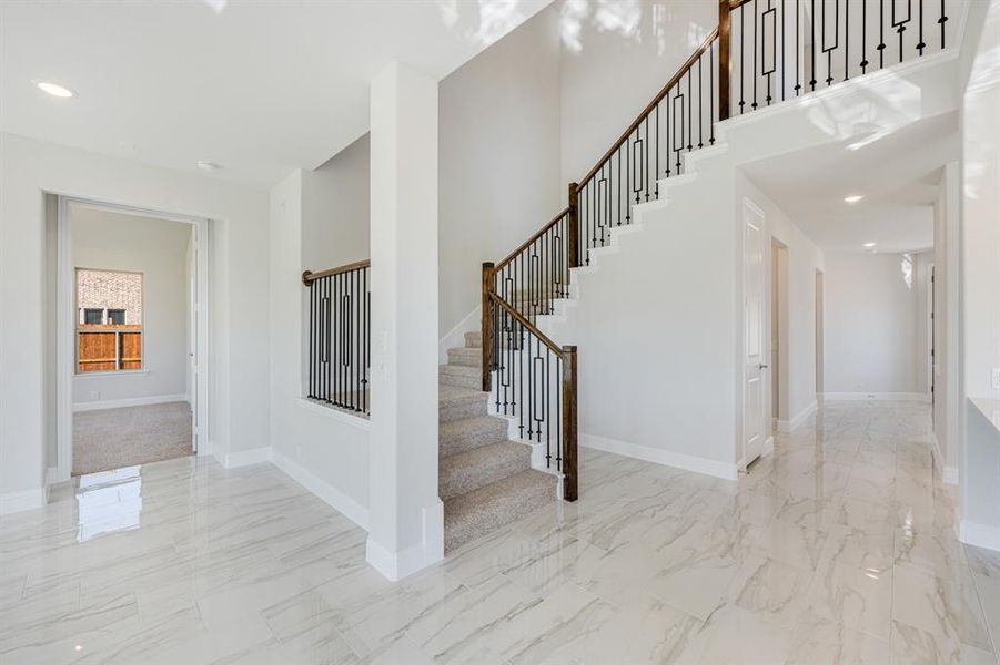 Spacious, unfurnished interior of a new home in Hampton Park, Glenn Heights (Image 35).