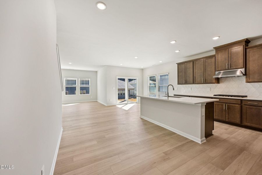 12-web-or-mls-Raleigh - Oak Manor - 749