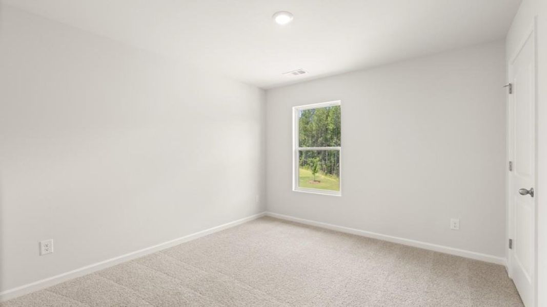 Spacious, unfurnished interior of a new home in Lost Creek, Dallas (Image 16).