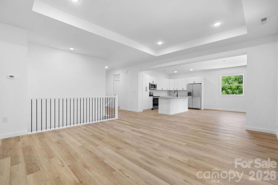 Spacious, unfurnished interior of a new home in , Taylorsville (Image 29).