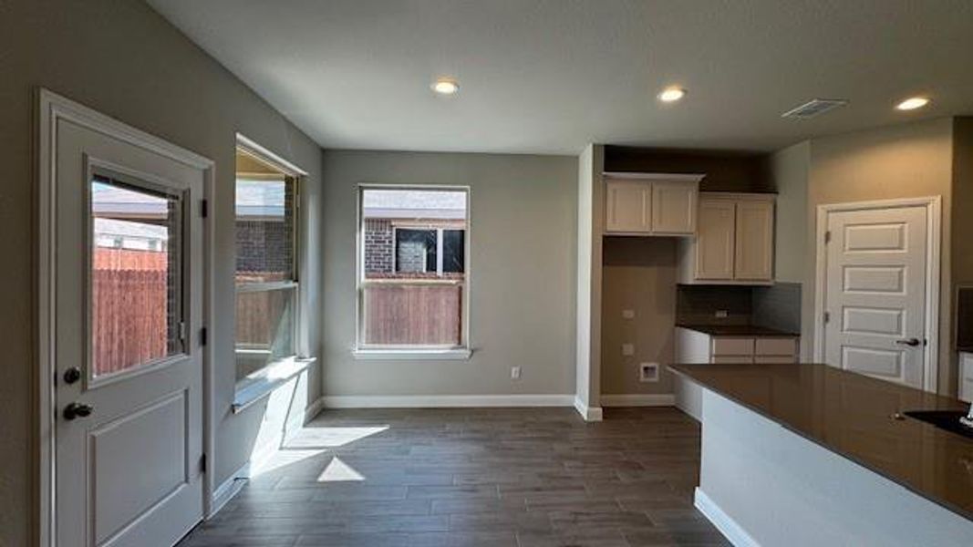 Spacious, unfurnished interior of a new home in Legado, Cleburne (Image 13).