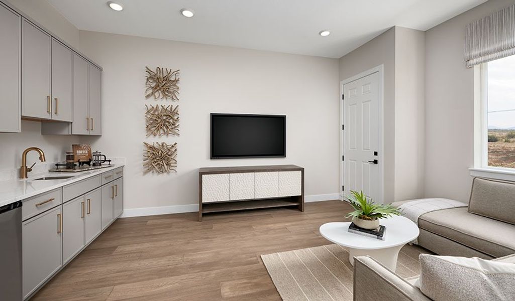 Darius-P786-PHX Guest Living