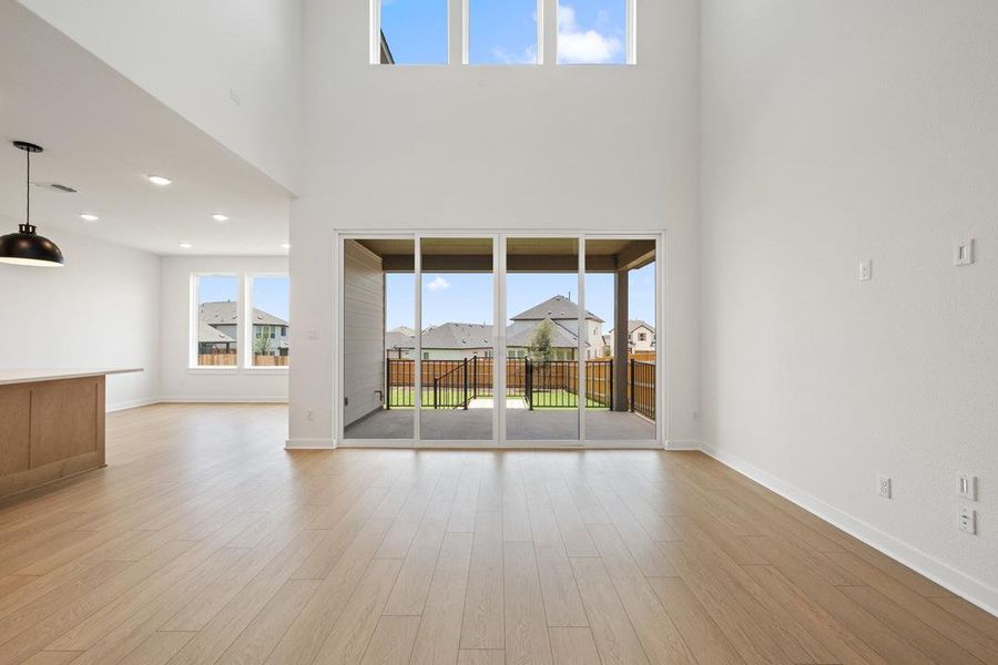 Spacious, unfurnished interior of a new home in Heritage, Dripping Springs (Image 18). Spacious, unfurnished interior of a new home in Heritage, Dripping Springs (Image 18).