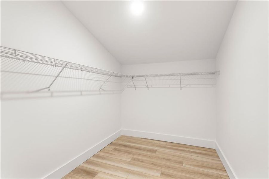 Spacious, unfurnished interior of a new home in , Carrollton (Image 25).