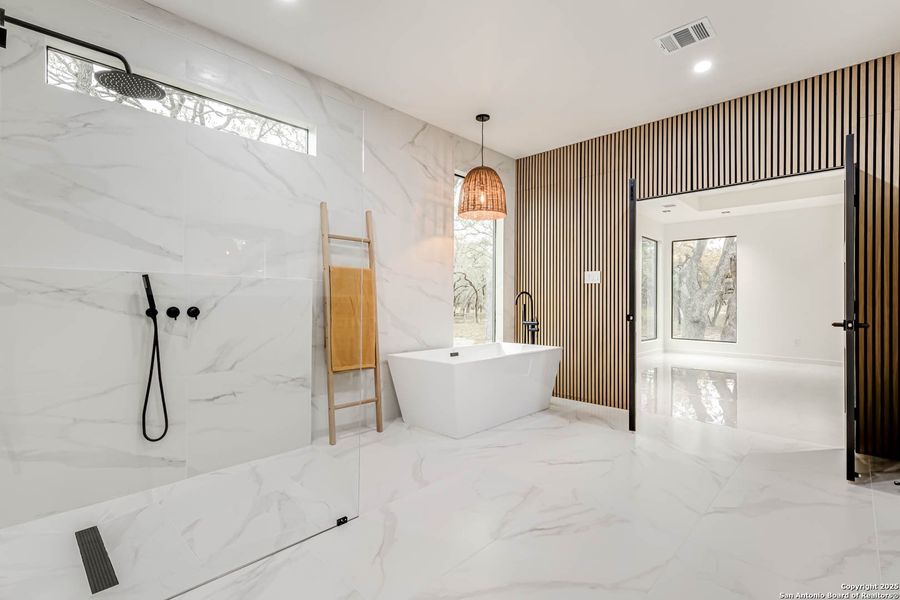 Furnished interior view inside a new home in , Floresville (Image 18).