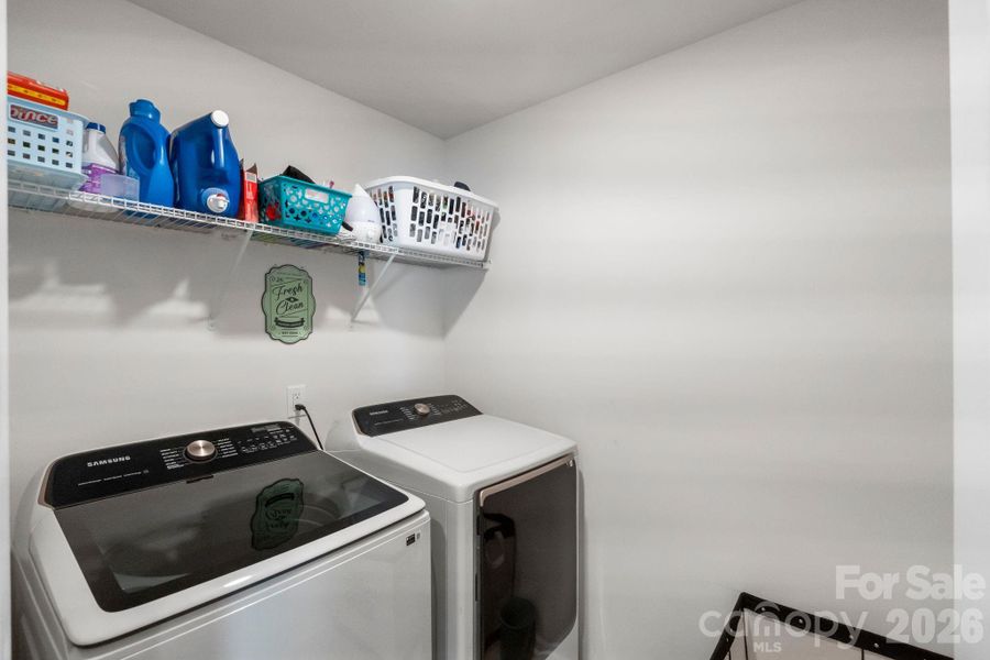 Close-up of interior finishes inside a home in Sylvan Creek, Denver (Image 21).