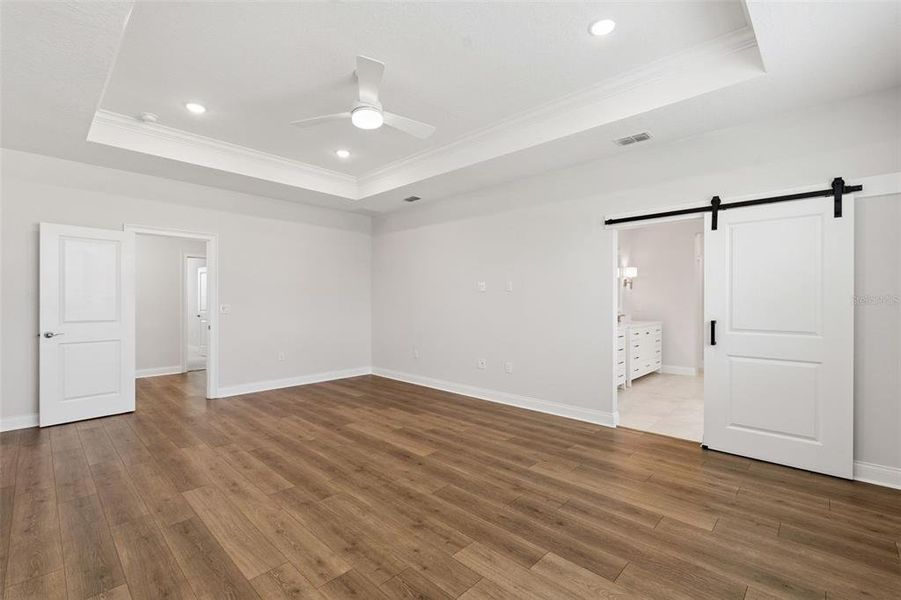 Spacious, unfurnished interior of a new home in Horizon Isle, Winter Garden (Image 23). Spacious, unfurnished interior of a new home in Horizon Isle, Winter Garden (Image 23).