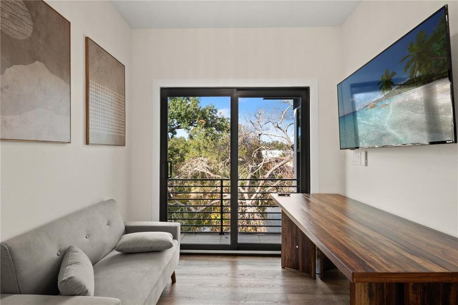 Furnished interior view inside a new home in , Tampa (Image 13).