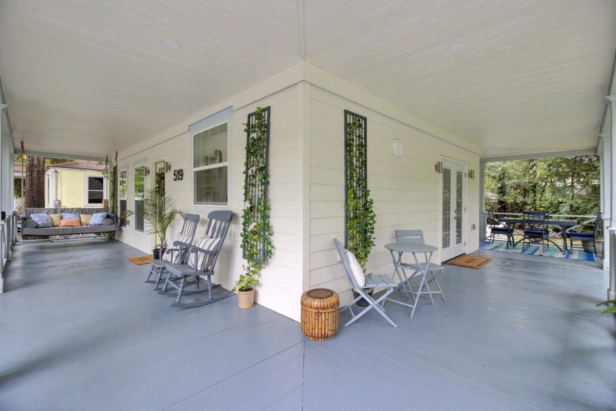 Community amenities in , Charleston (Image 21).