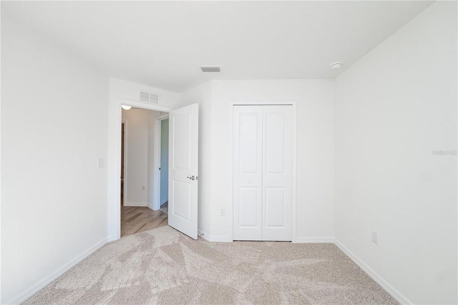 Spacious, unfurnished interior of a new home in , Frostproof (Image 22).