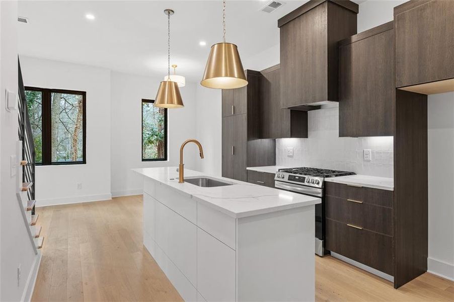 Furnished interior view inside a new home in , Atlanta (Image 11).
