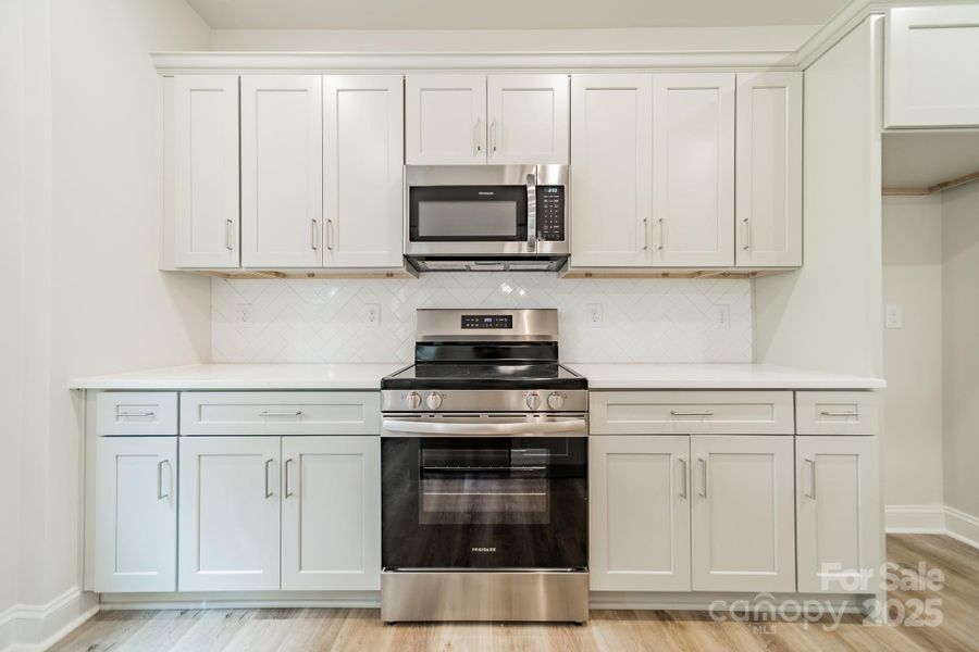 Close-up of interior finishes inside a home in , Lincolnton (Image 9). Close-up of interior finishes inside a home in , Lincolnton (Image 9).