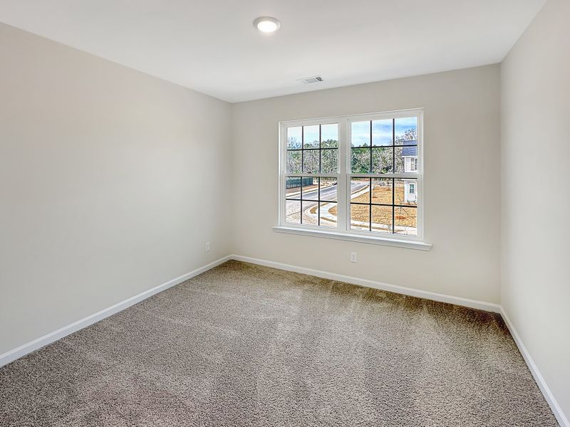 Spacious, unfurnished interior of a new home in Grand Reserve, Hinesville (Image 22).