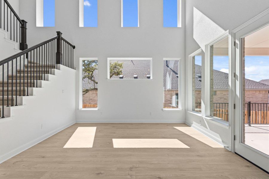 Casual Dining off of Kitchen