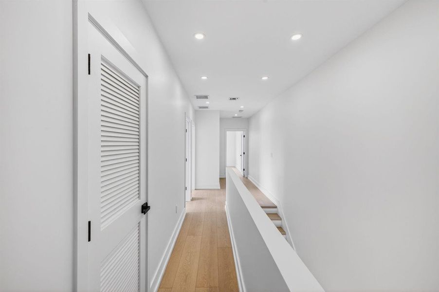 34-web-or-mls-699A8785